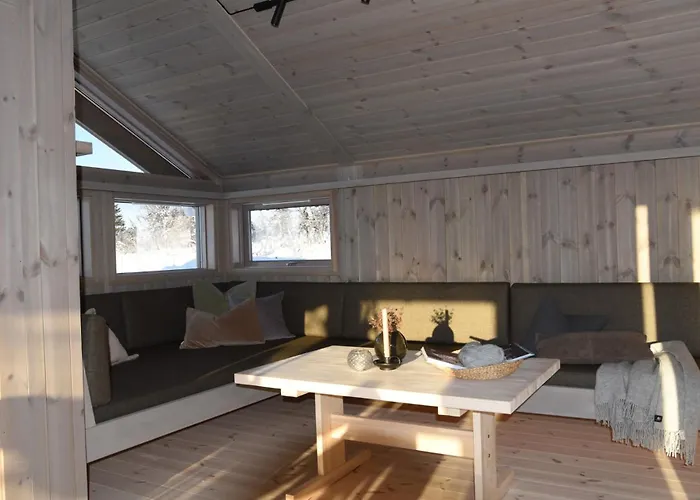 Hedda Lenningen - 3 Bedroom With View Towards Langsua National Park בית נופש *