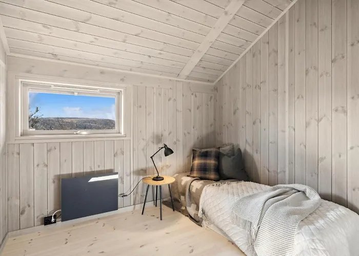 Hedda Lenningen - 3 Bedroom With View Towards Langsua National Park בית נופש *