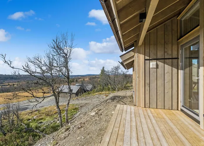 Hedda Lenningen - 3 Bedroom With View Towards Langsua National Park בית נופש *