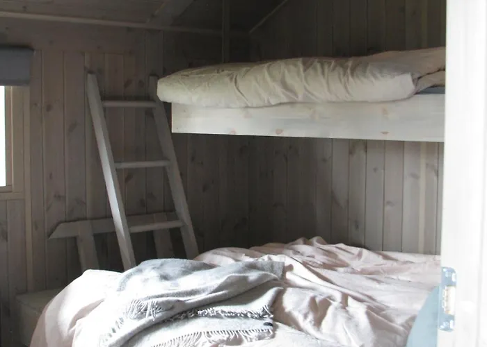 Dom wakacyjny Hedda Lenningen - 3 Bedroom With View Towards Langsua National Park